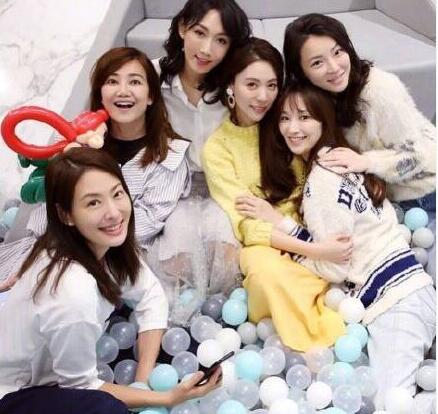 吴佩慈低调现身 背后原因令人辛酸!