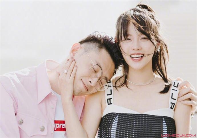 张嘉倪老公买超