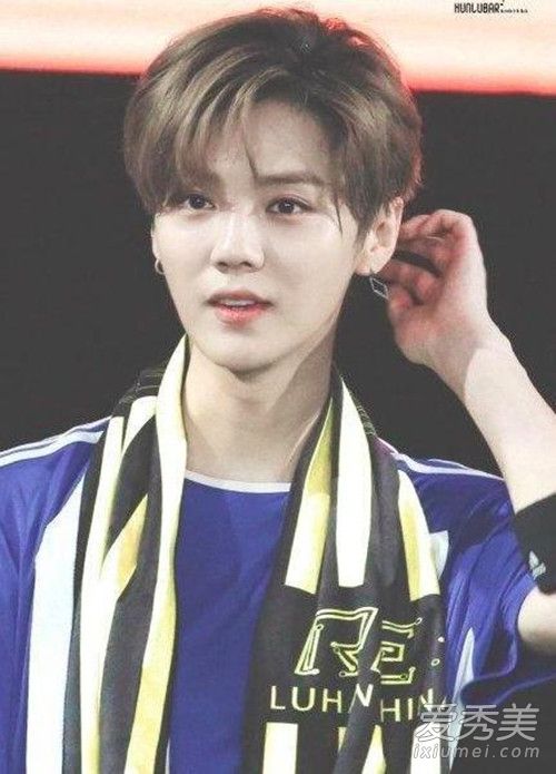 鹿晗发民国表情包为什么被骂 鹿晗发民国表情包事件始末