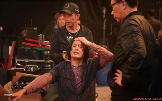 周润发受伤缝五针