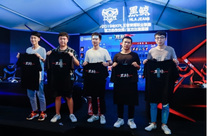 ھ HLAJEANS껪̽“羺Ļ”ʱ·