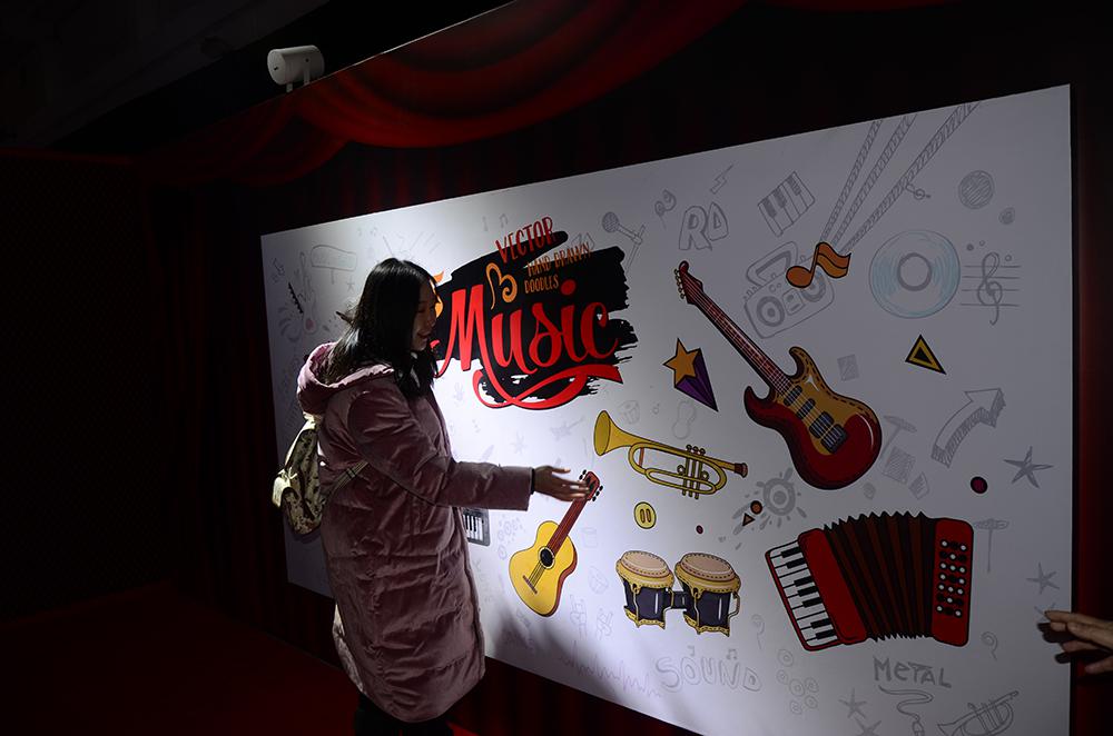 「平遥中国年潮流主题展」正式开幕 沉浸式体验国风与潮流创新碰撞