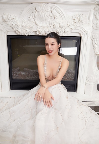 Yu HoldingsͶʼ˼CEOYU PRIZE󽱷ˡYUMEE Ʒƴʼ˼ܼWendy Yu (4).jpg